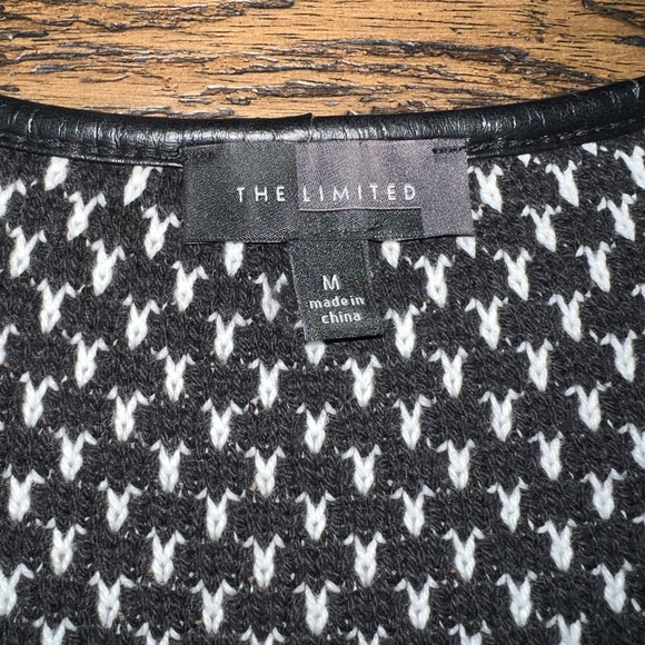 The Limited Zip Up Geometric Zippered Sweater Cardigan-size medium - Picture 2 of 4